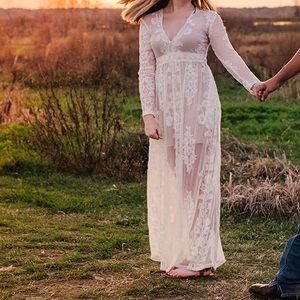 White maxi dress Altard state